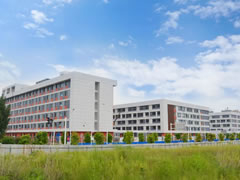 看，這就是“五心”學(xué)?！仓輺|辰國(guó)際學(xué)校