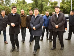 成都溫江區(qū)區(qū)委書記王道明、區(qū)長馬烈紅一行調(diào)研成都東辰外國語學(xué)校項目建設(shè)