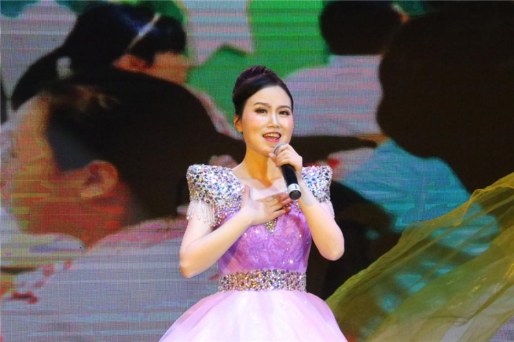 綿陽東辰學(xué)校 歌伴舞 《祝福教師》