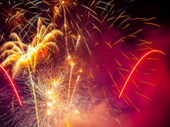 年味濃，人團圓 Ι 東辰商管恭祝全市人民新年快樂