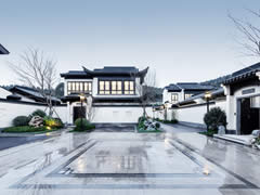 院迎四時之始 春生萬物蘇萌