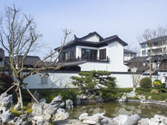 有座院子，安放紅塵，且慰余生